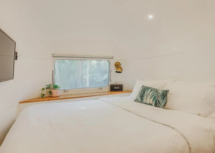 Airstream By The Sea *